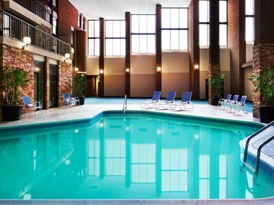 Four Points By Sheraton Richmond Airport Сандстон Экстерьер фото